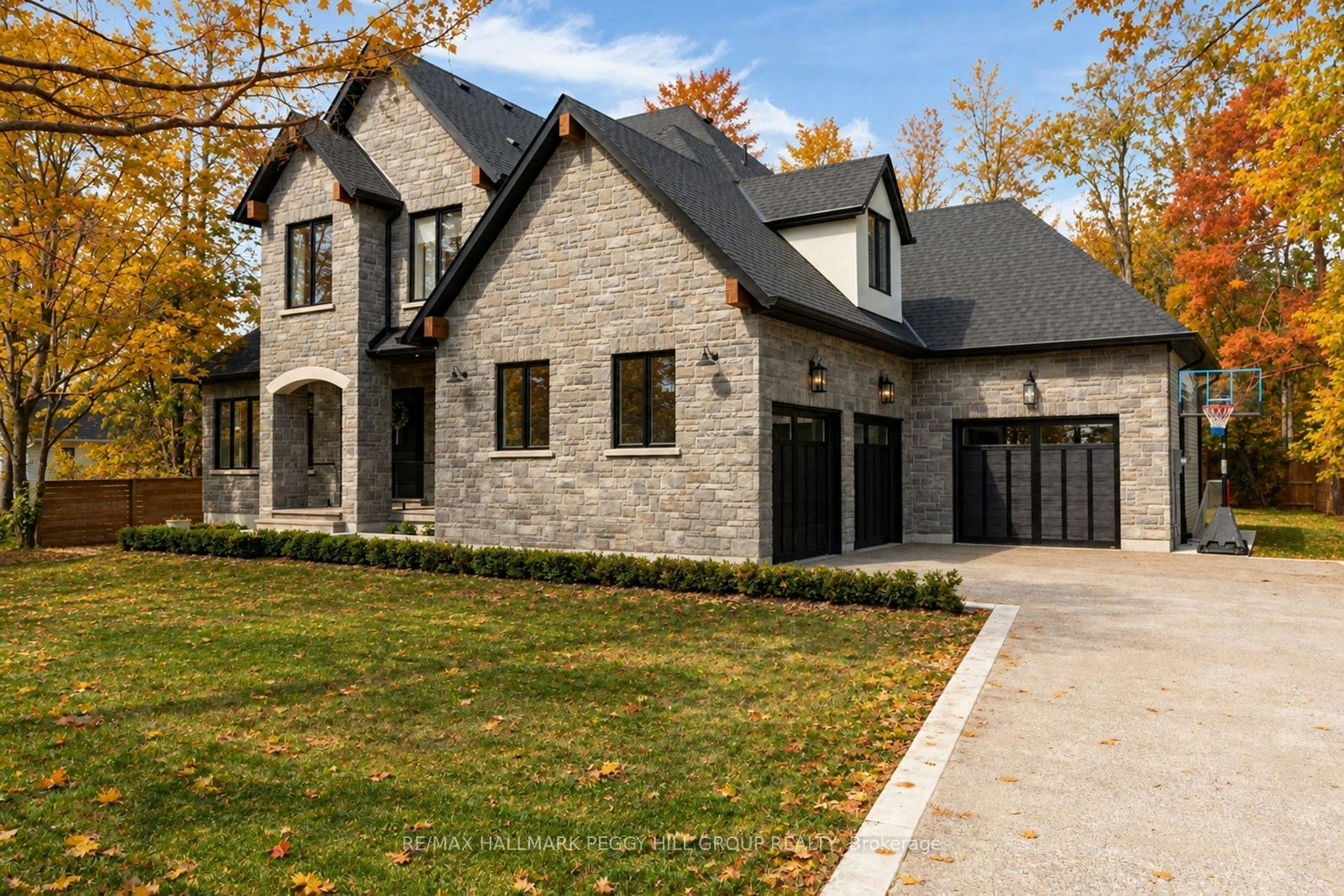 2338 Buchanan Street, Innisfil, ON, L9S 3W7