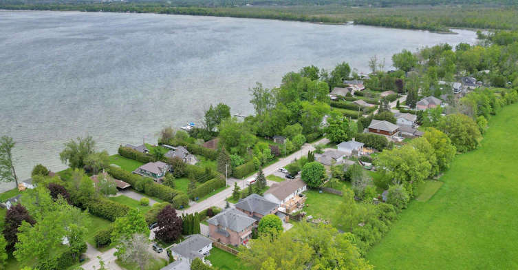 530 Duclos Point Road W, Georgina, ON, L0E 1N0