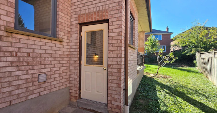 12A Mauro Court, Richmond Hill, ON, L4B 3J8 - 3