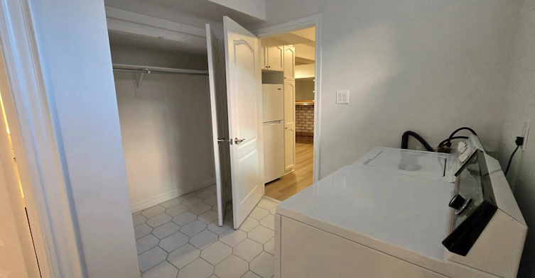 12A Mauro Court, Richmond Hill, ON, L4B 3J8 - 16