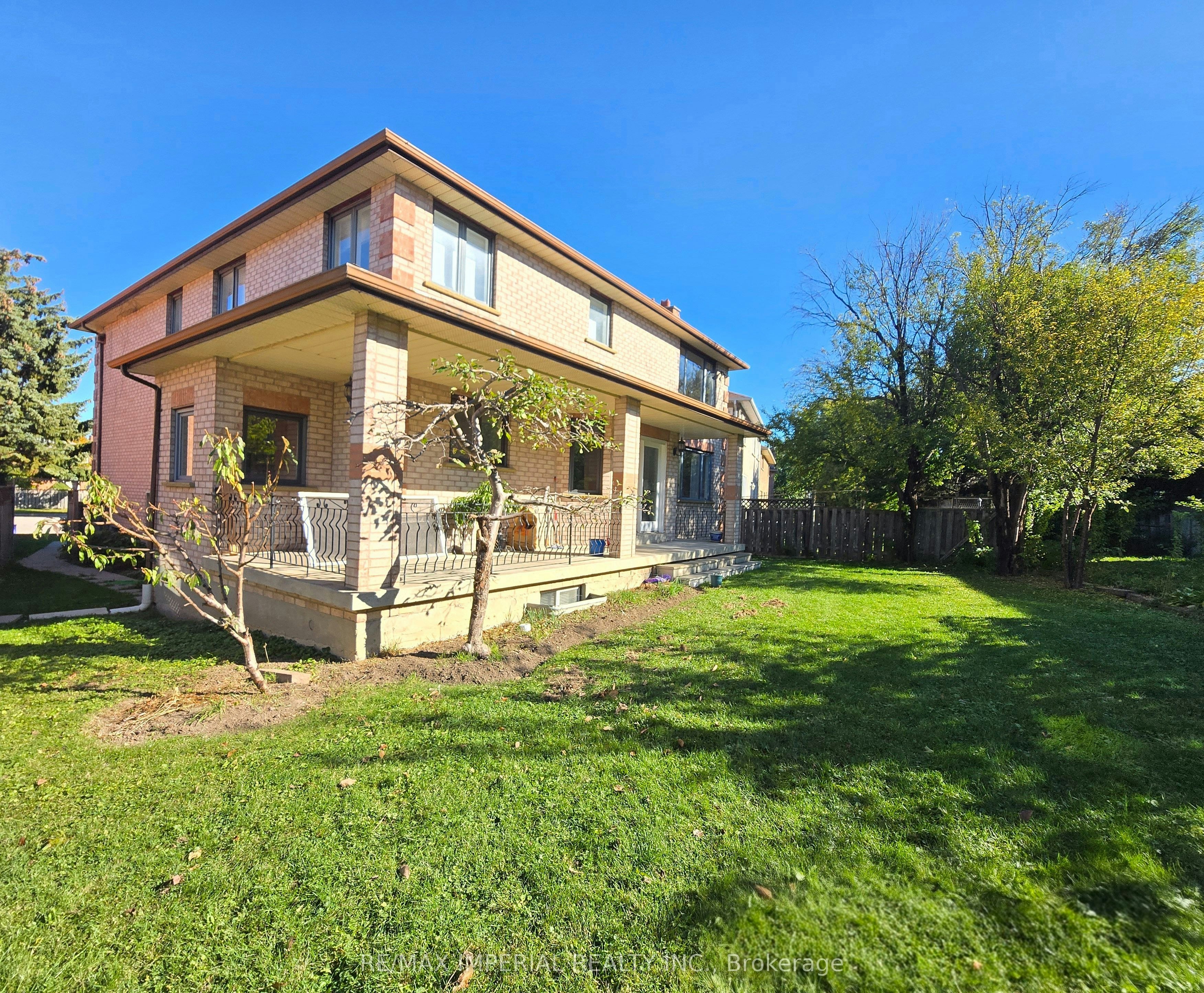 12A Mauro Court, Richmond Hill, ON, L4B 3J8 - 4