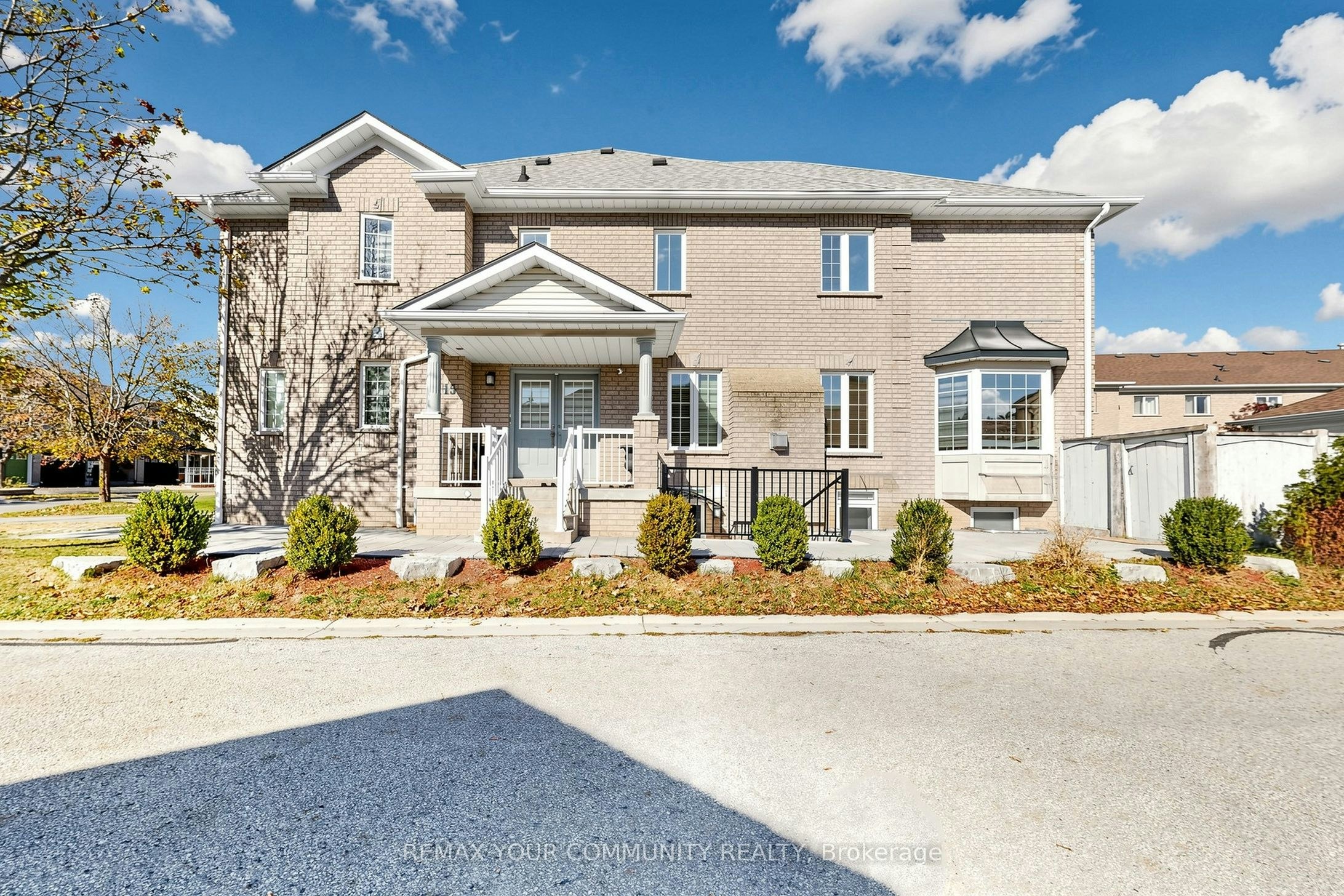 15 Benjamin Hood Crescent, Vaughan, ON, L4K 5M3