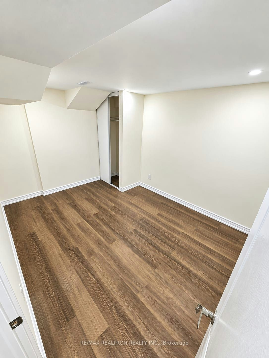 80 Upton Crescent, Markham, ON, L3R 3T4 - 4
