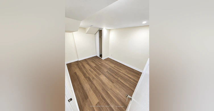80 Upton Crescent, Markham, ON, L3R 3T4 - 4