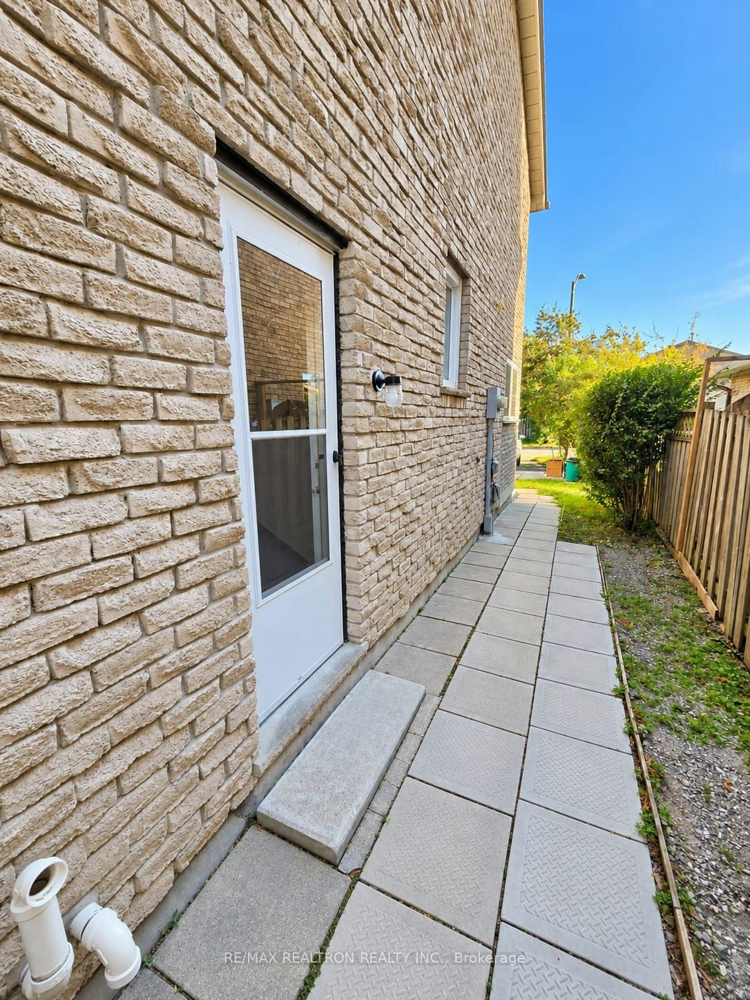 80 Upton Crescent, Markham, ON, L3R 3T4