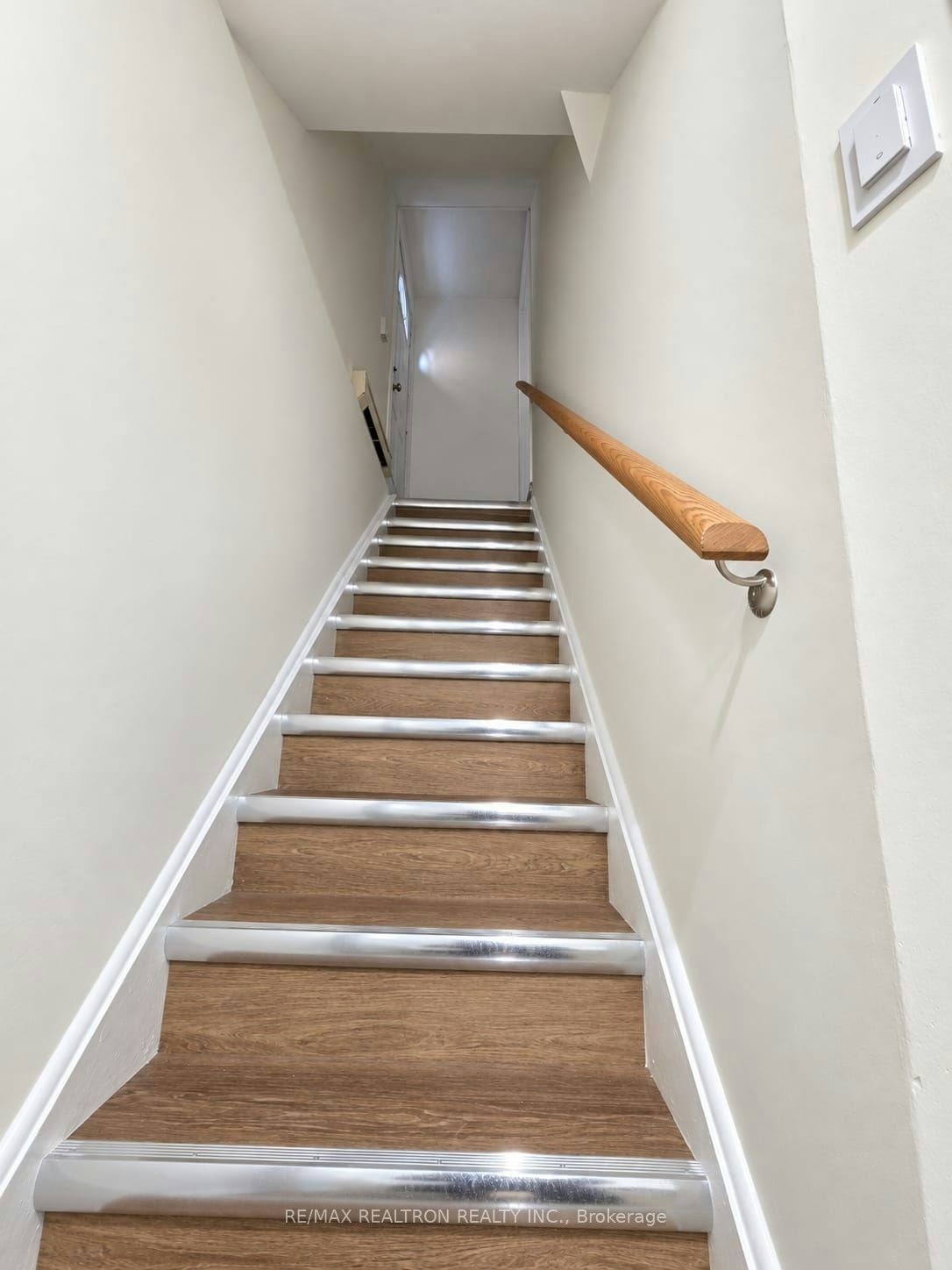 80 Upton Crescent, Markham, ON, L3R 3T4 - 2