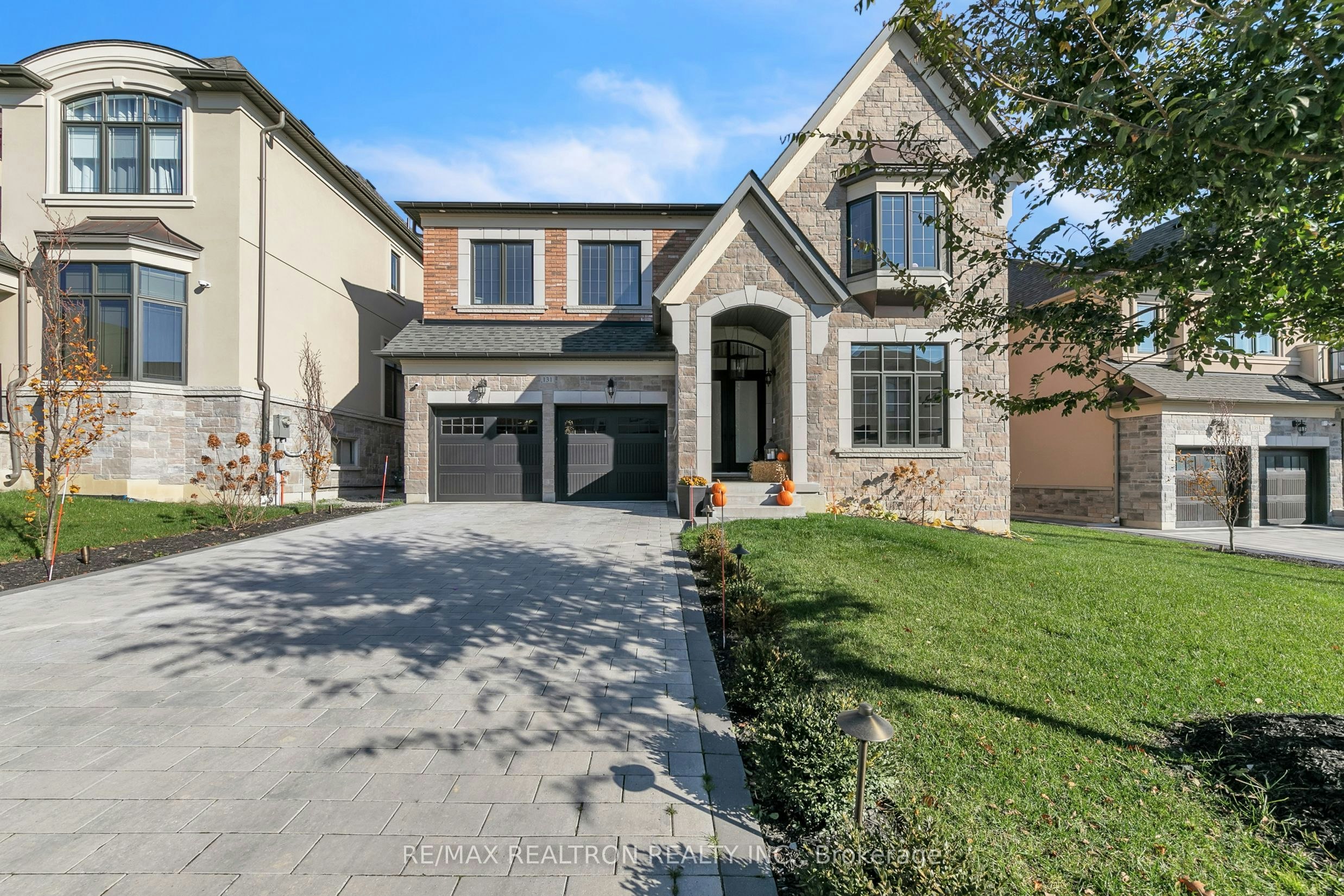 131 Lady Jessica Drive, Vaughan, ON, L6A 4V1