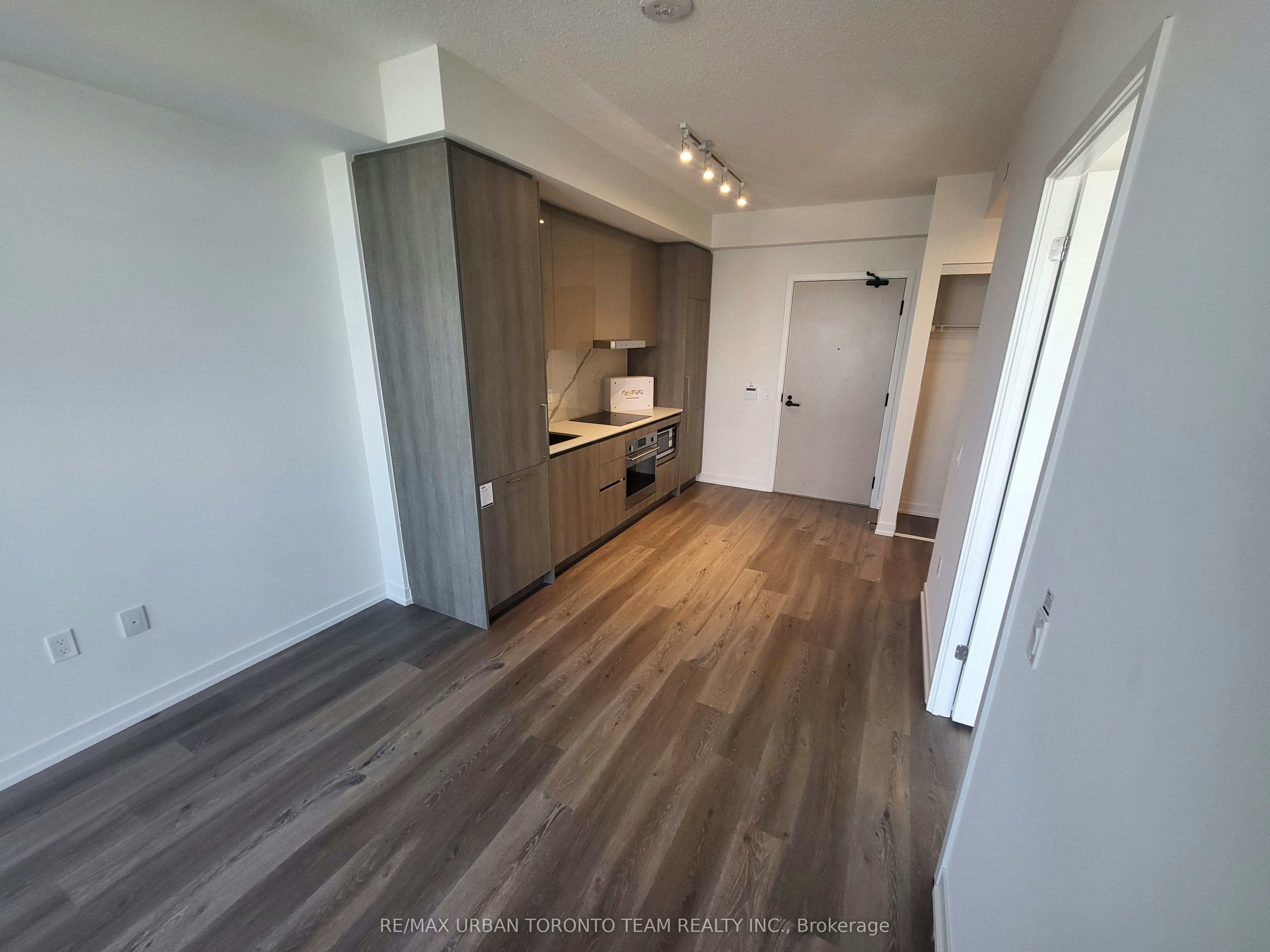 5910-225 Commerce St Street, Vaughan, ON, L4K 0P9 - 3