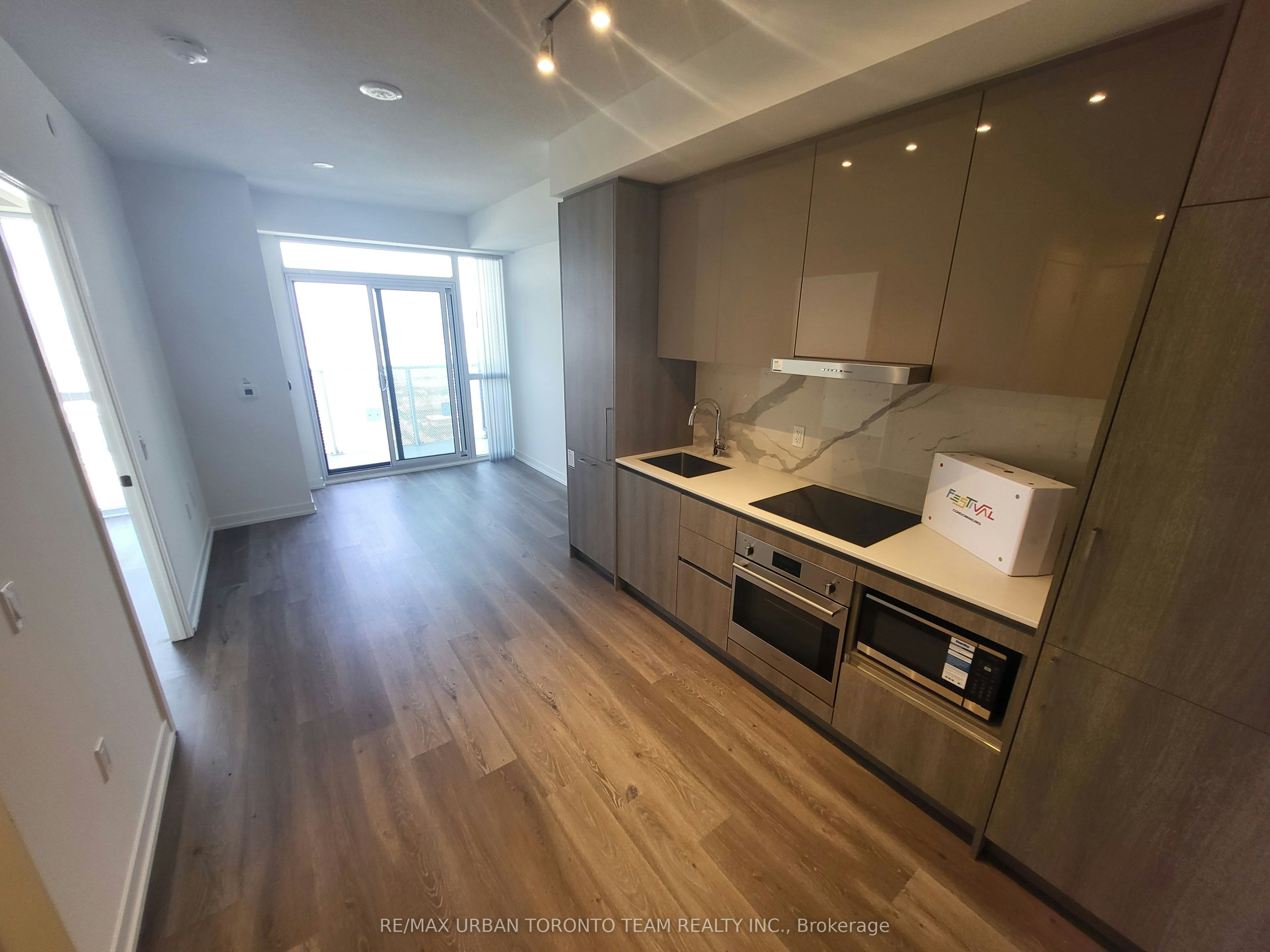 5910-225 Commerce St Street, Vaughan, ON, L4K 0P9 - 2
