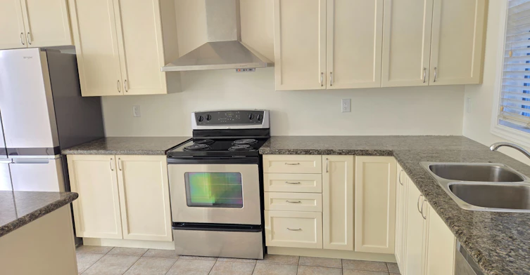 26 Helen Street, Vaughan, ON, L4L 3S3 - 10