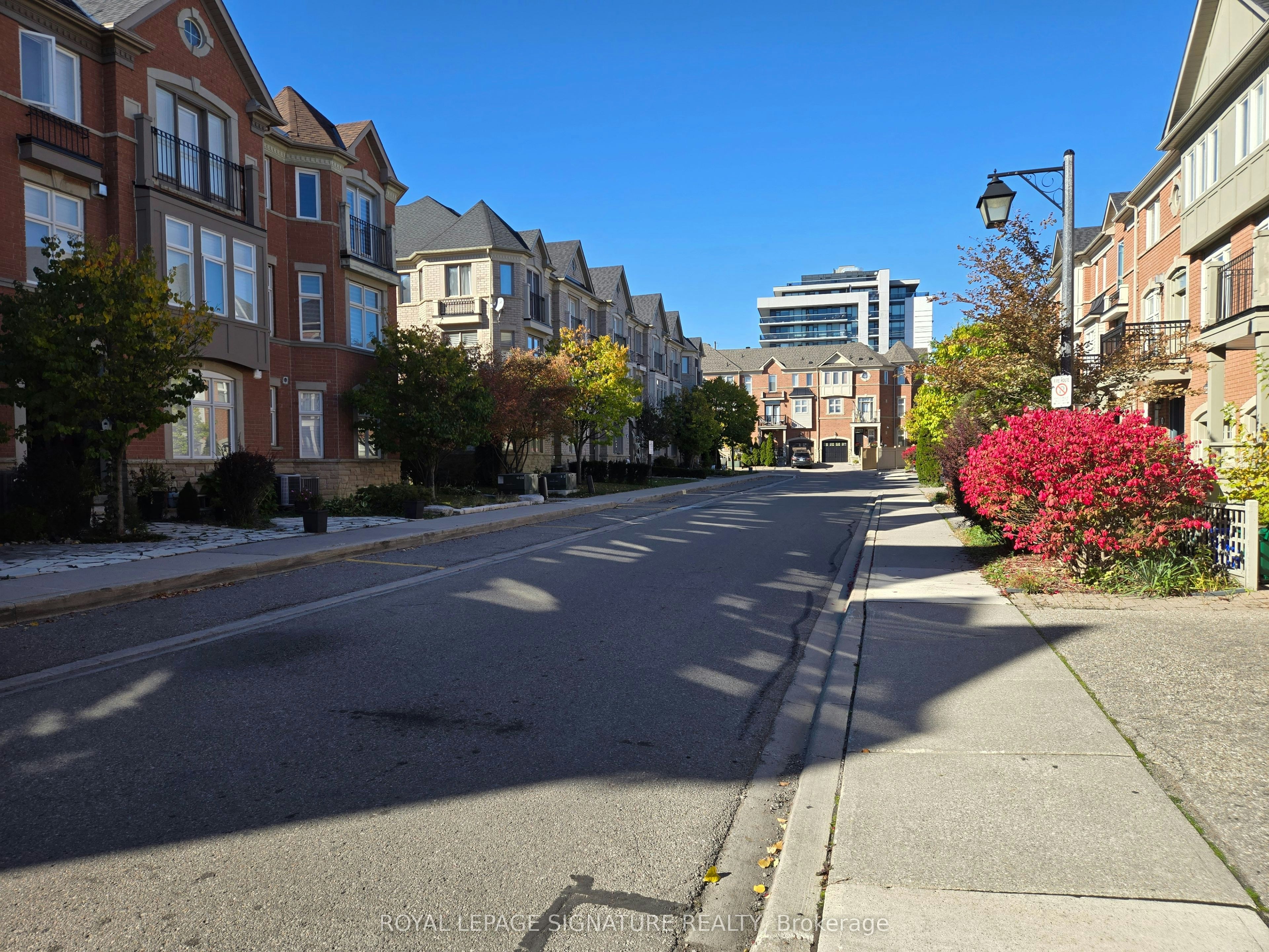 26 Helen Street, Vaughan, ON, L4L 3S3 - 4