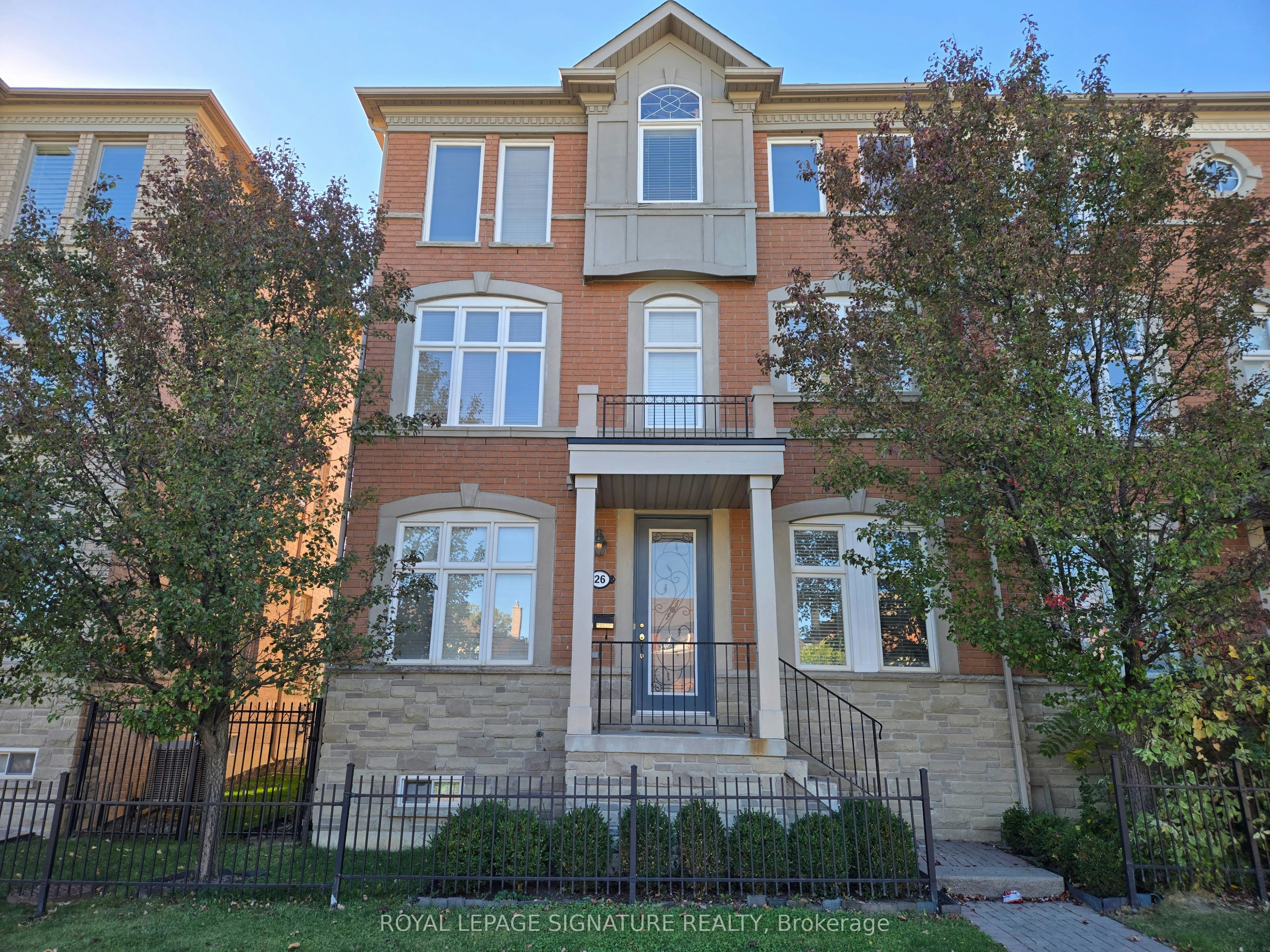 26 Helen Street, Vaughan, ON, L4L 3S3