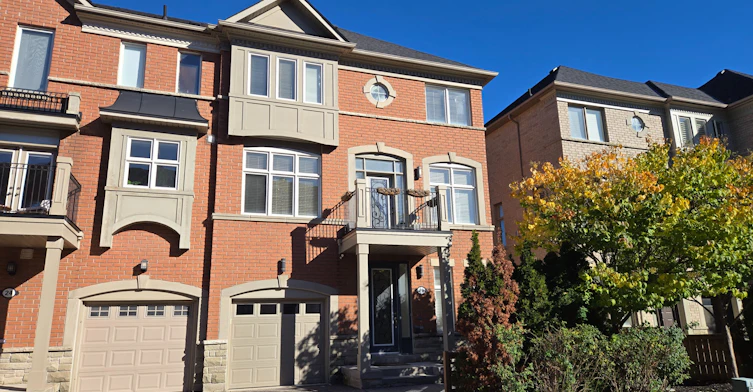 26 Helen Street, Vaughan, ON, L4L 3S3 - 2