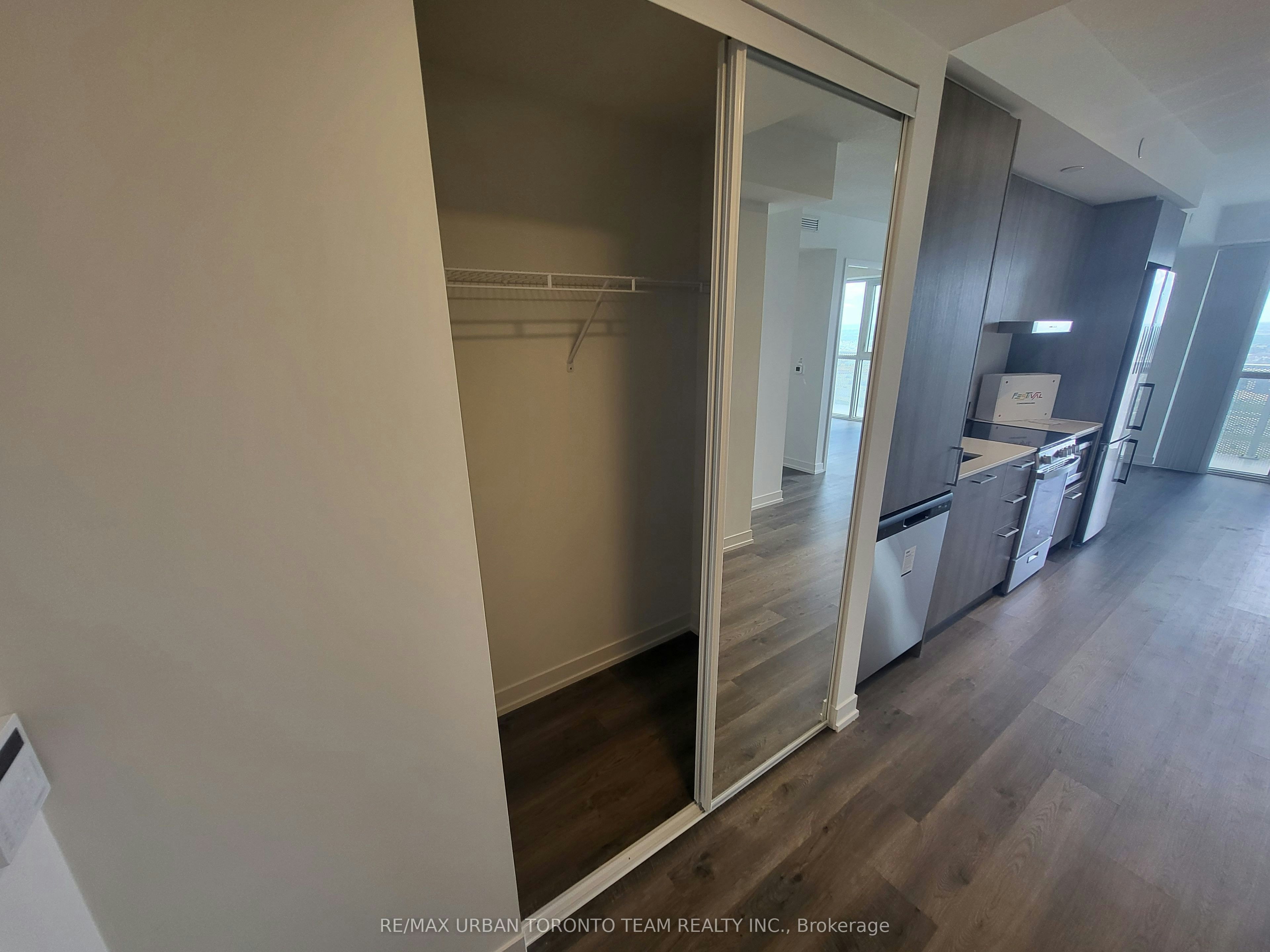 2608-195 Commerce Street, Vaughan, ON, L4K 0P9 - 11