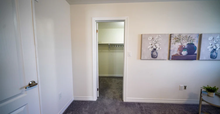 40 Pietrowski Drive, Georgina, ON, L4P 0K2 - 23