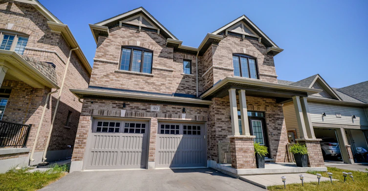 40 Pietrowski Drive, Georgina, ON, L4P 0K2 - 2