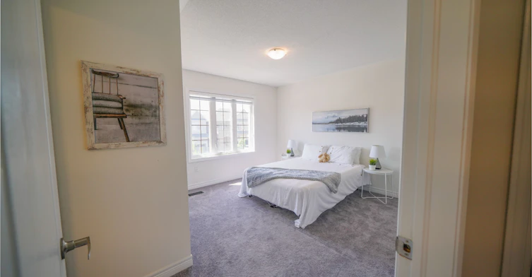 40 Pietrowski Drive, Georgina, ON, L4P 0K2 - 18