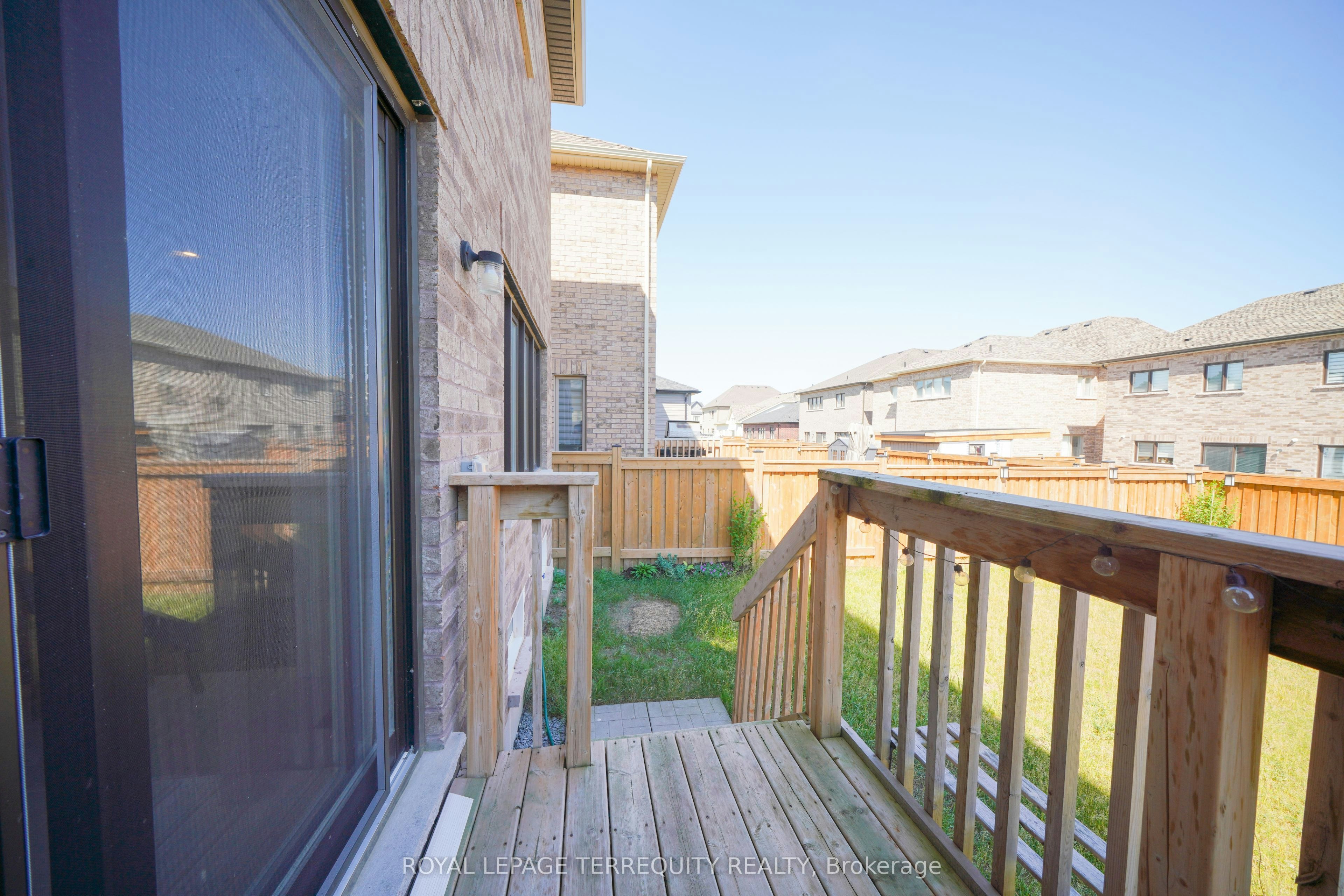 40 Pietrowski Drive, Georgina, ON, L4P 0K2 - 28