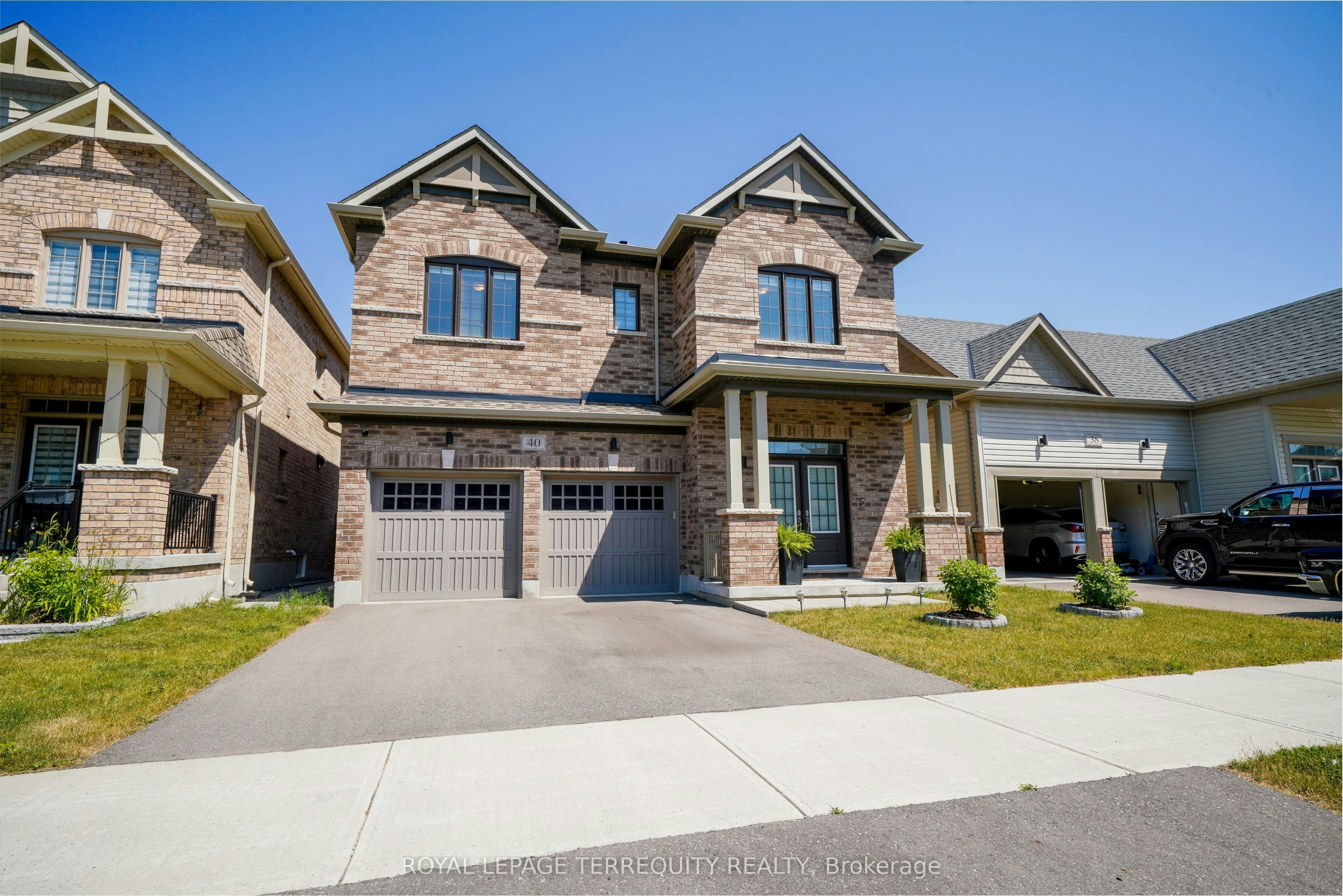40 Pietrowski Drive, Georgina, ON, L4P 0K2 - 3