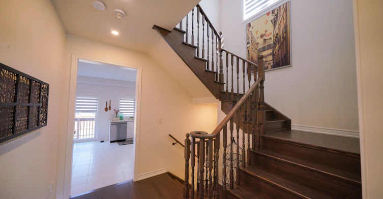 40 Pietrowski Drive, Georgina, ON, L4P 0K2 - 7