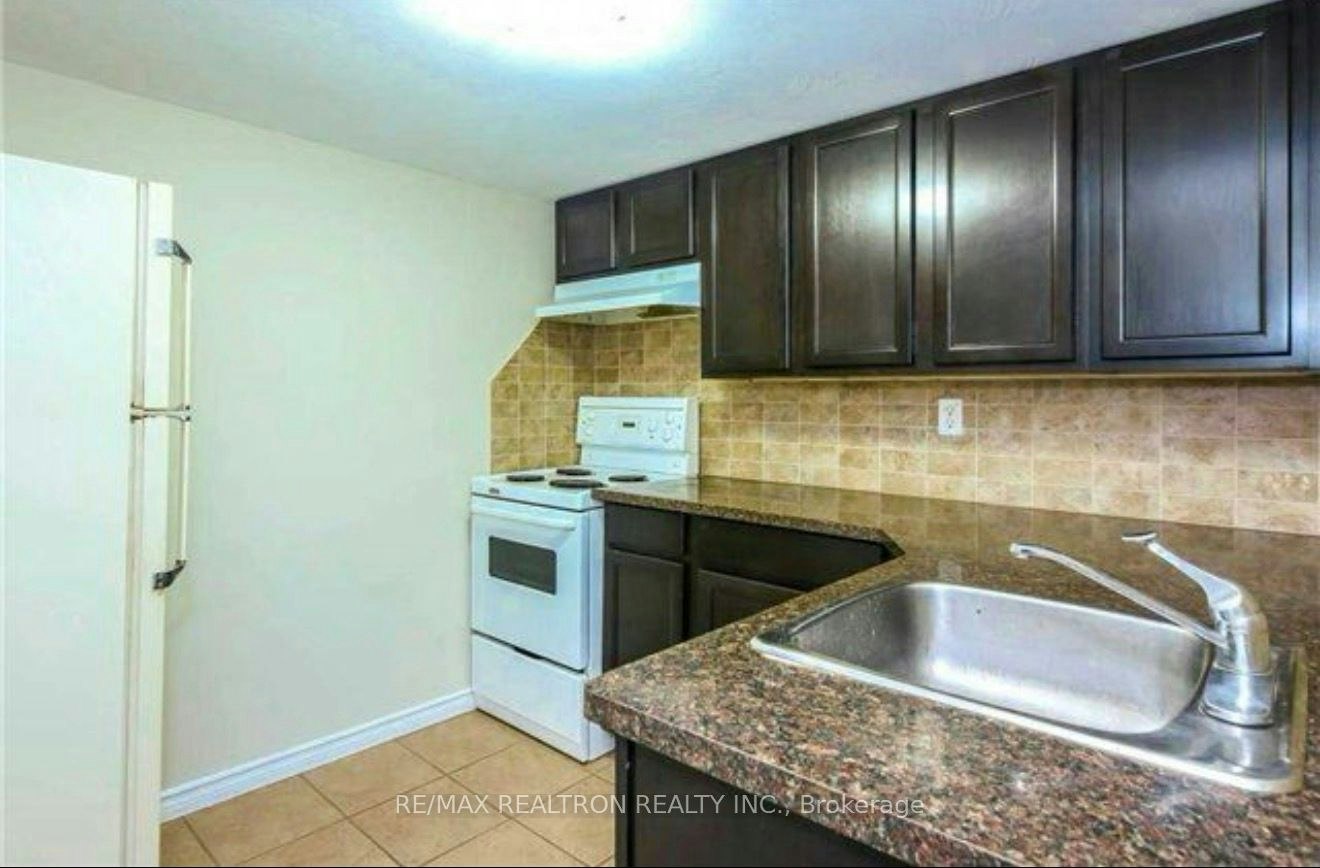 basement-397 Browndale Crescent, Richmond Hill, ON, L4C 3H9 - 2