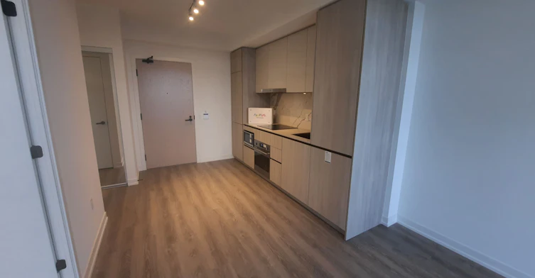 1505-8 Interchange Way, Vaughan, ON, L4K 5Z7 - 3