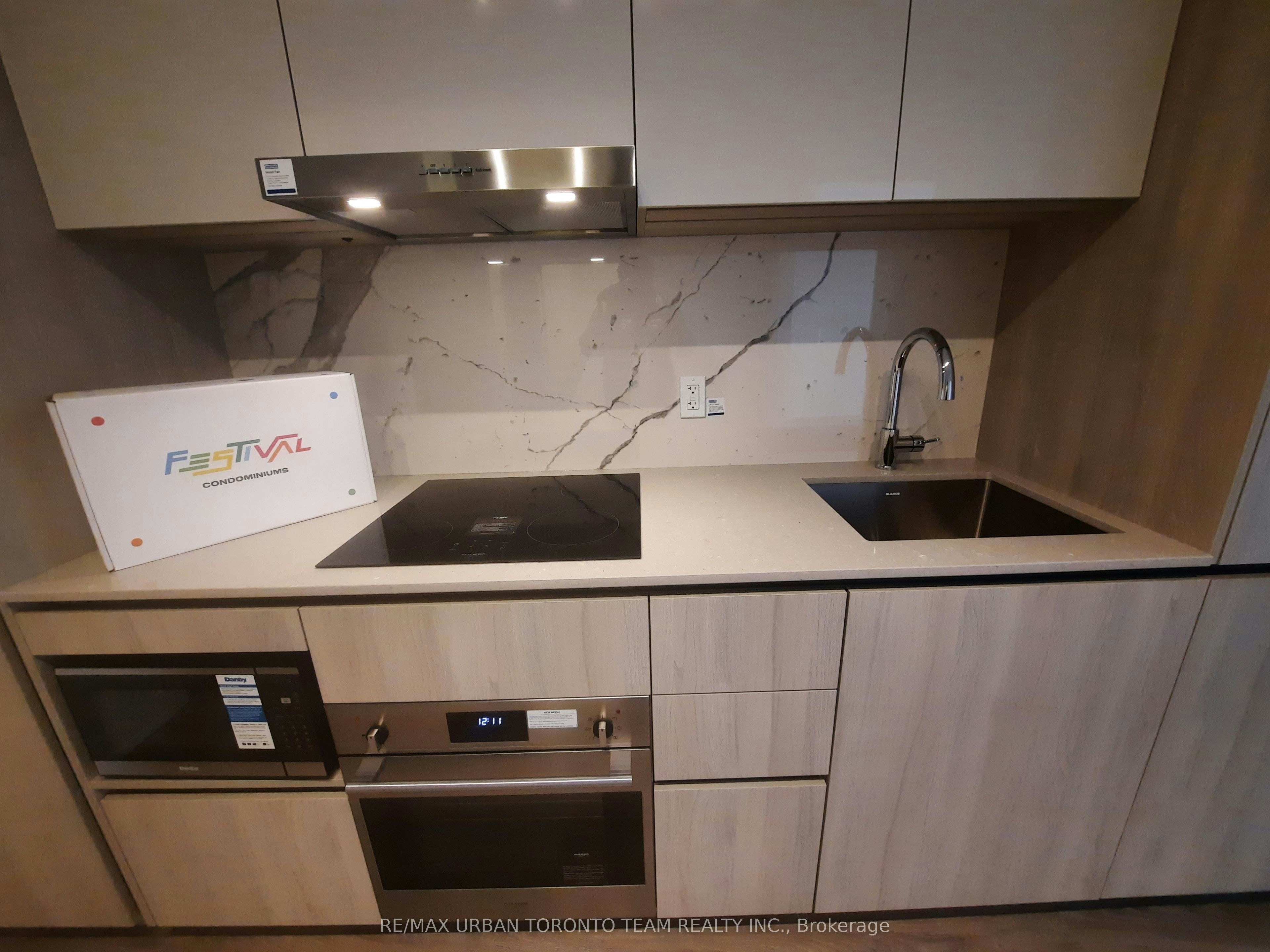 1505-8 Interchange Way, Vaughan, ON, L4K 5Z7 - 8
