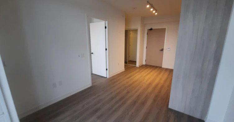 1505-8 Interchange Way, Vaughan, ON, L4K 5Z7 - 11
