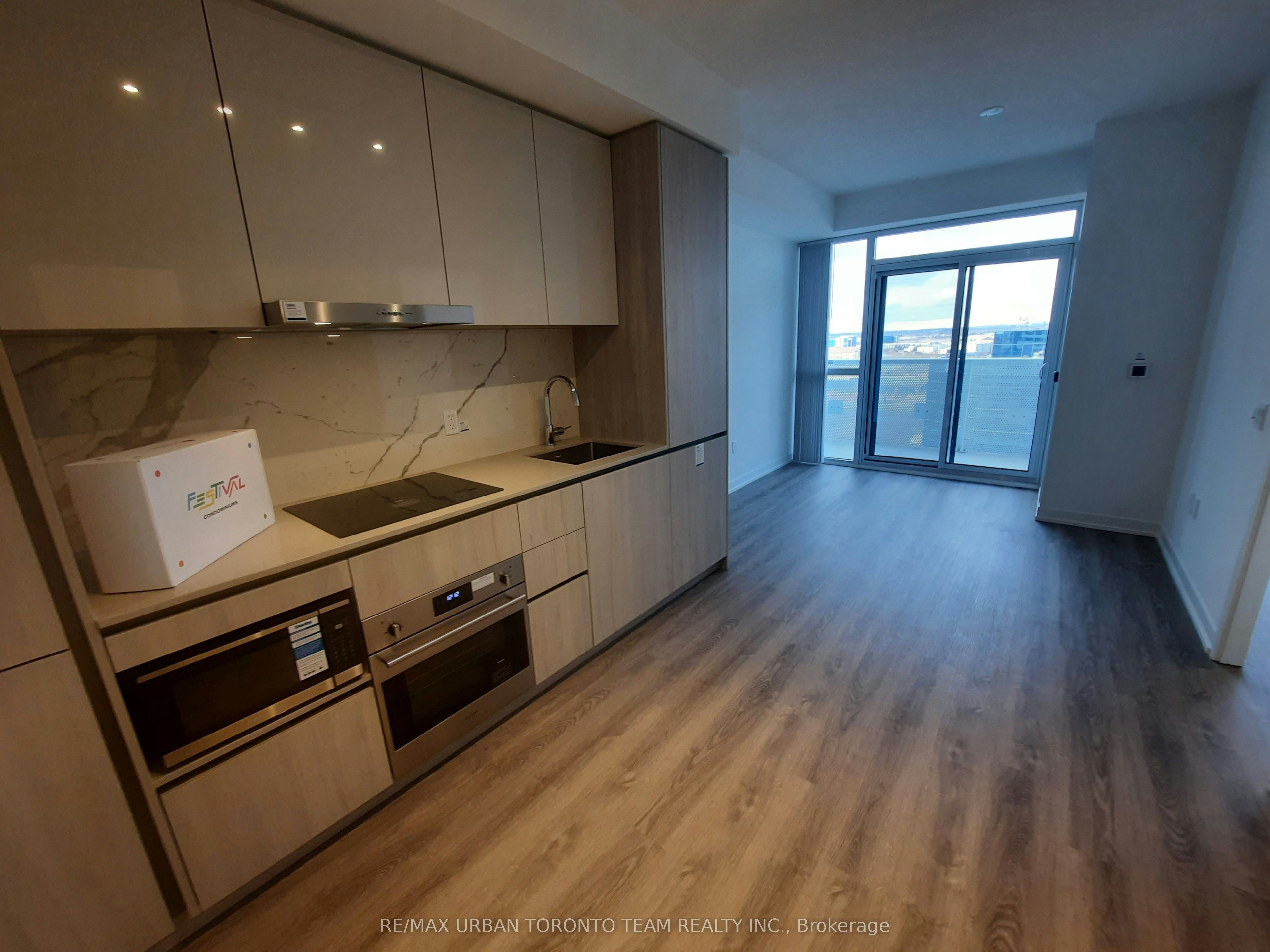 1505-8 Interchange Way, Vaughan, ON, L4K 5Z7 - 4