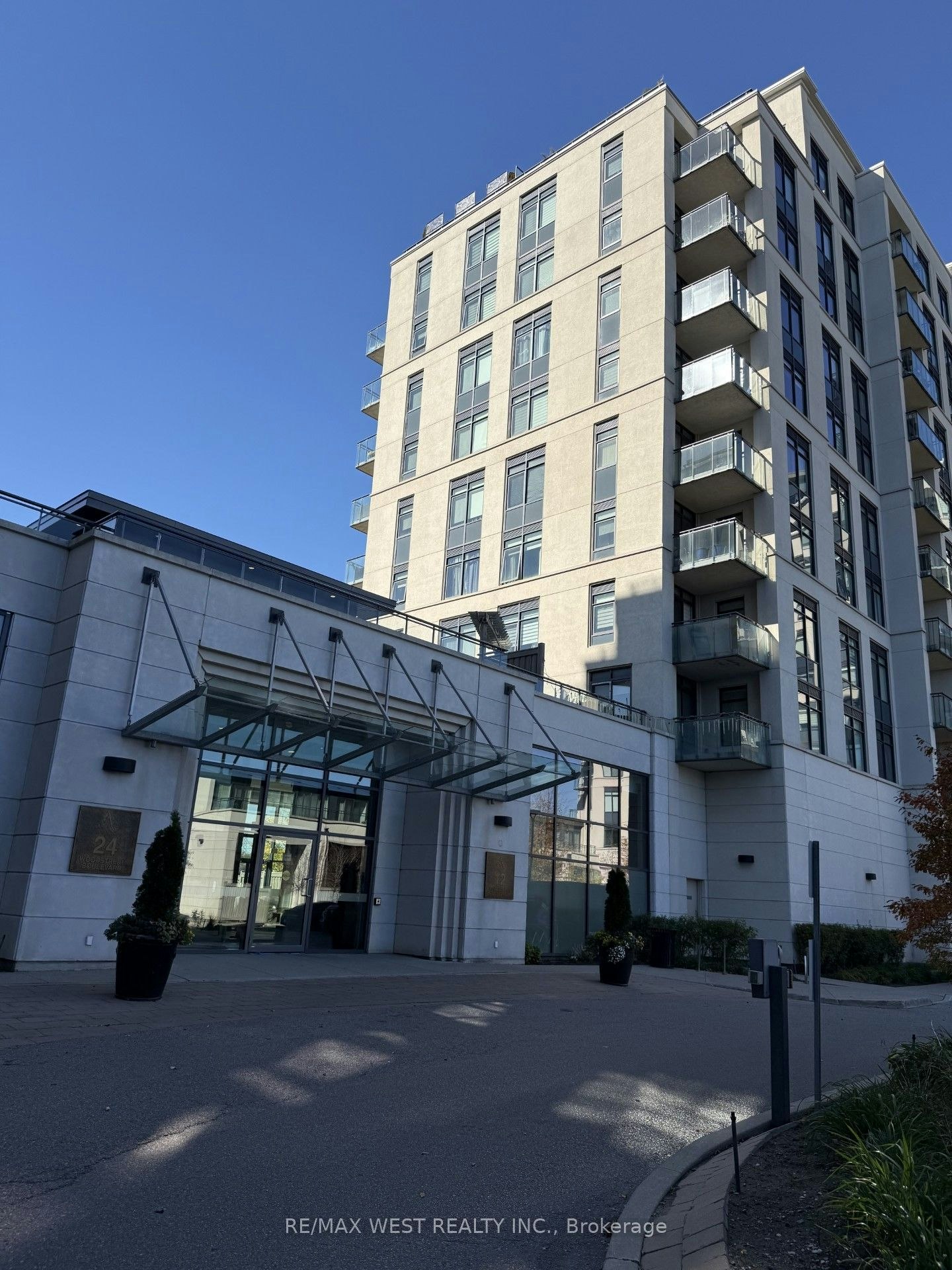 217-12 Woodstream Boulevard, Vaughan, ON, L4L 8C3 - 3