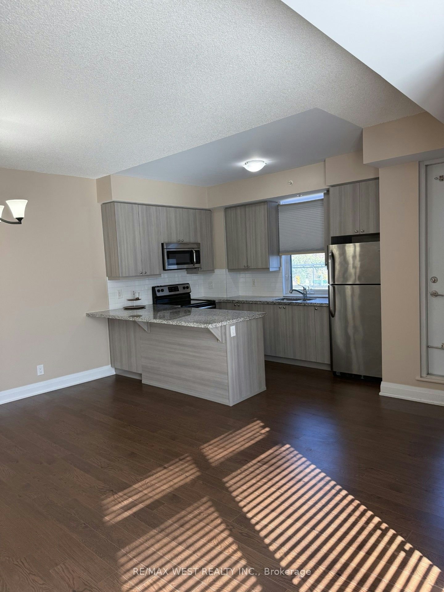 217-12 Woodstream Boulevard, Vaughan, ON, L4L 8C3 - 5
