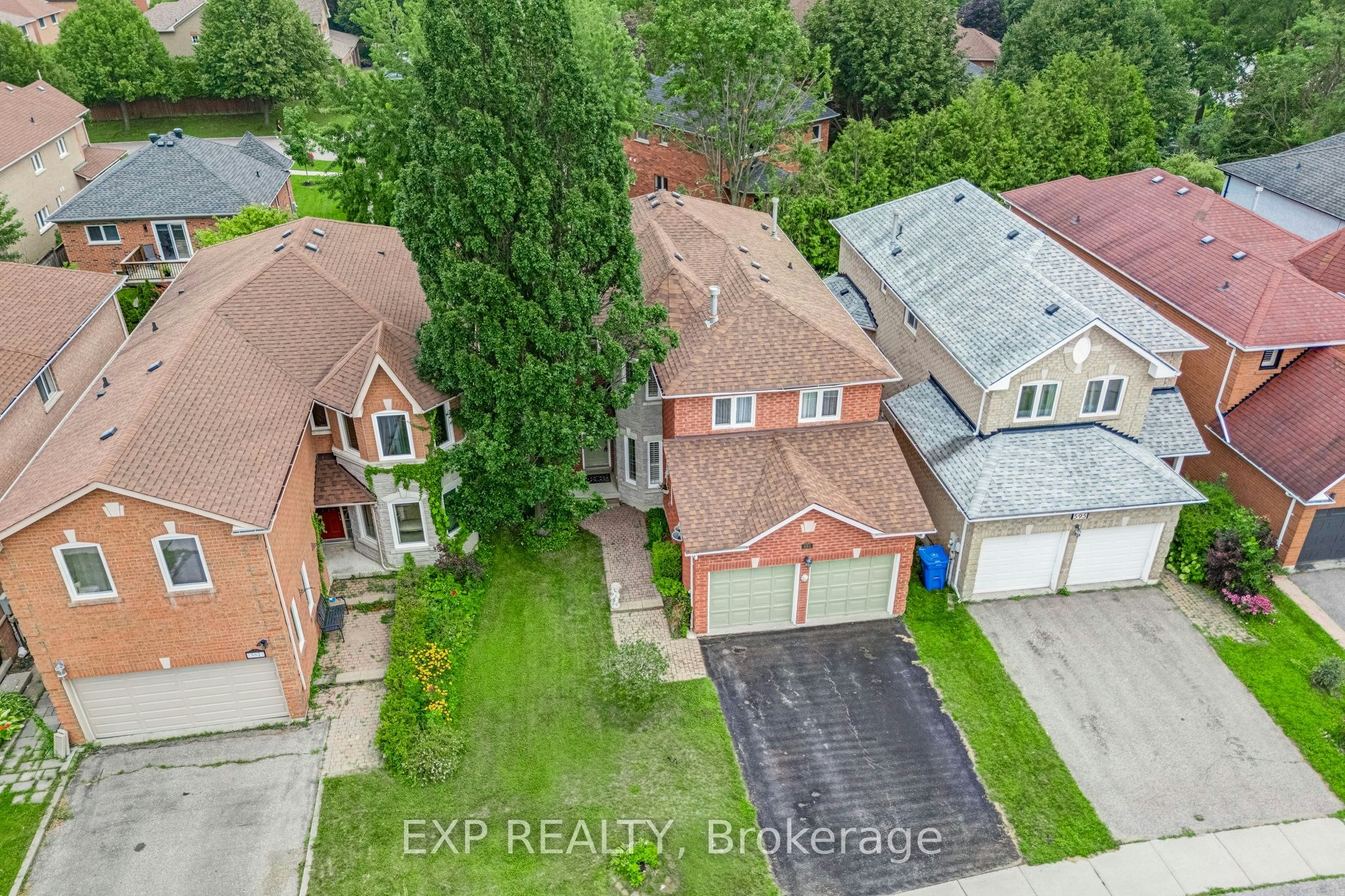 591 Plantation Gate, Newmarket, ON, L3X 2C2