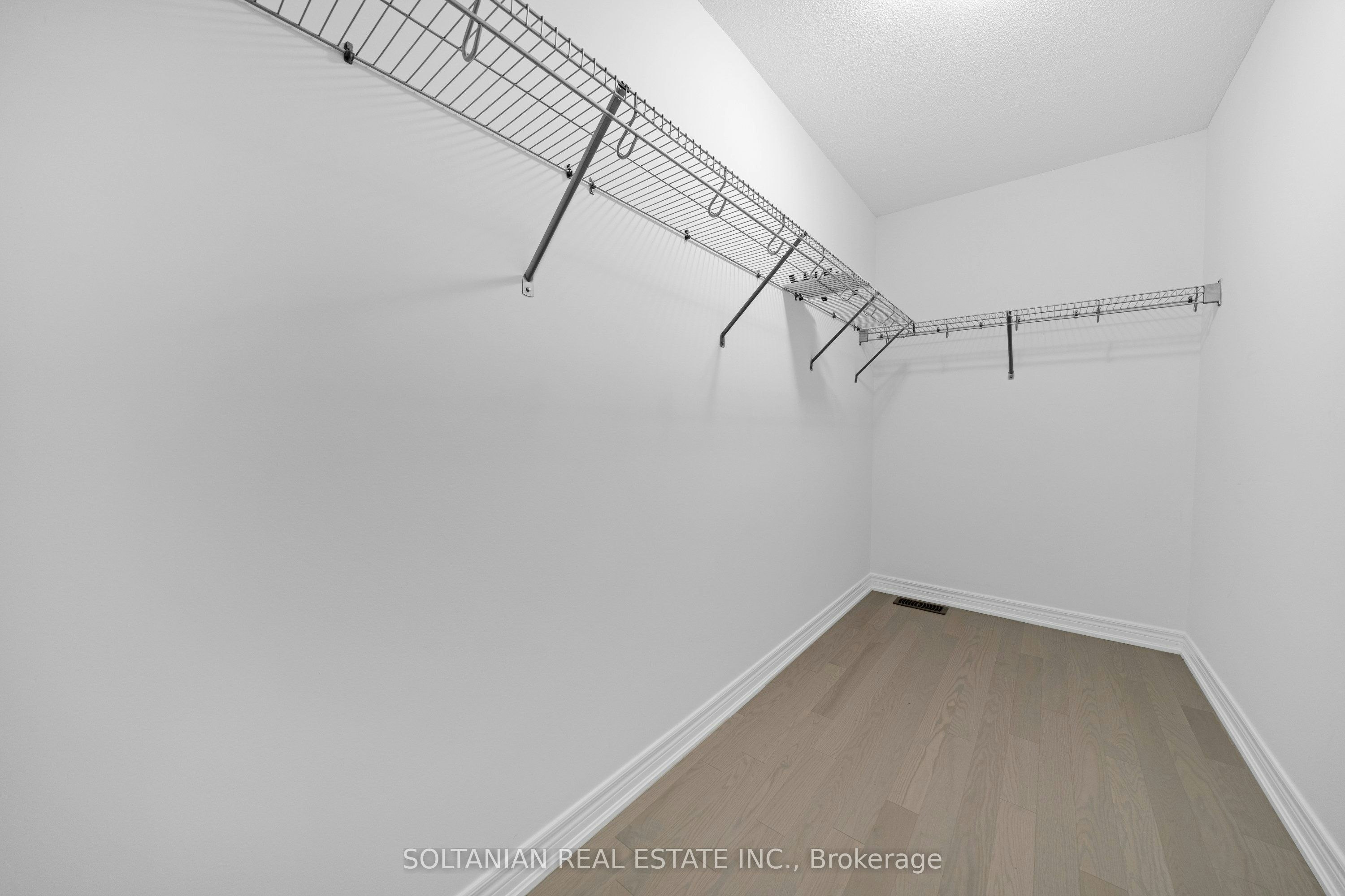 75 Bud Leggett Crescent, Georgina, ON, L4P 0B7 - 26