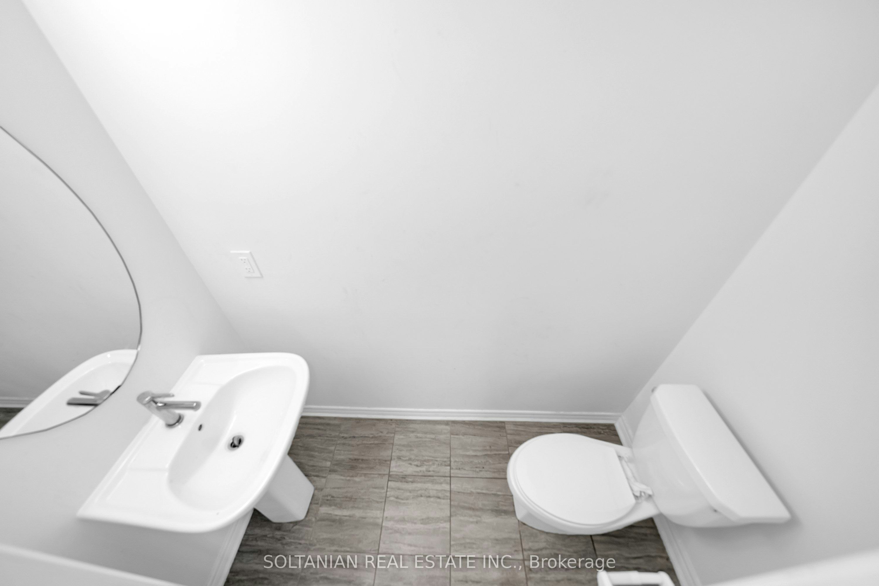 75 Bud Leggett Crescent, Georgina, ON, L4P 0B7 - 9