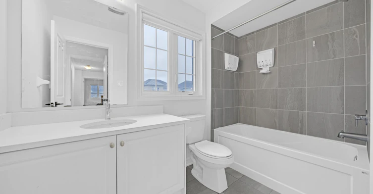 75 Bud Leggett Crescent, Georgina, ON, L4P 0B7 - 31