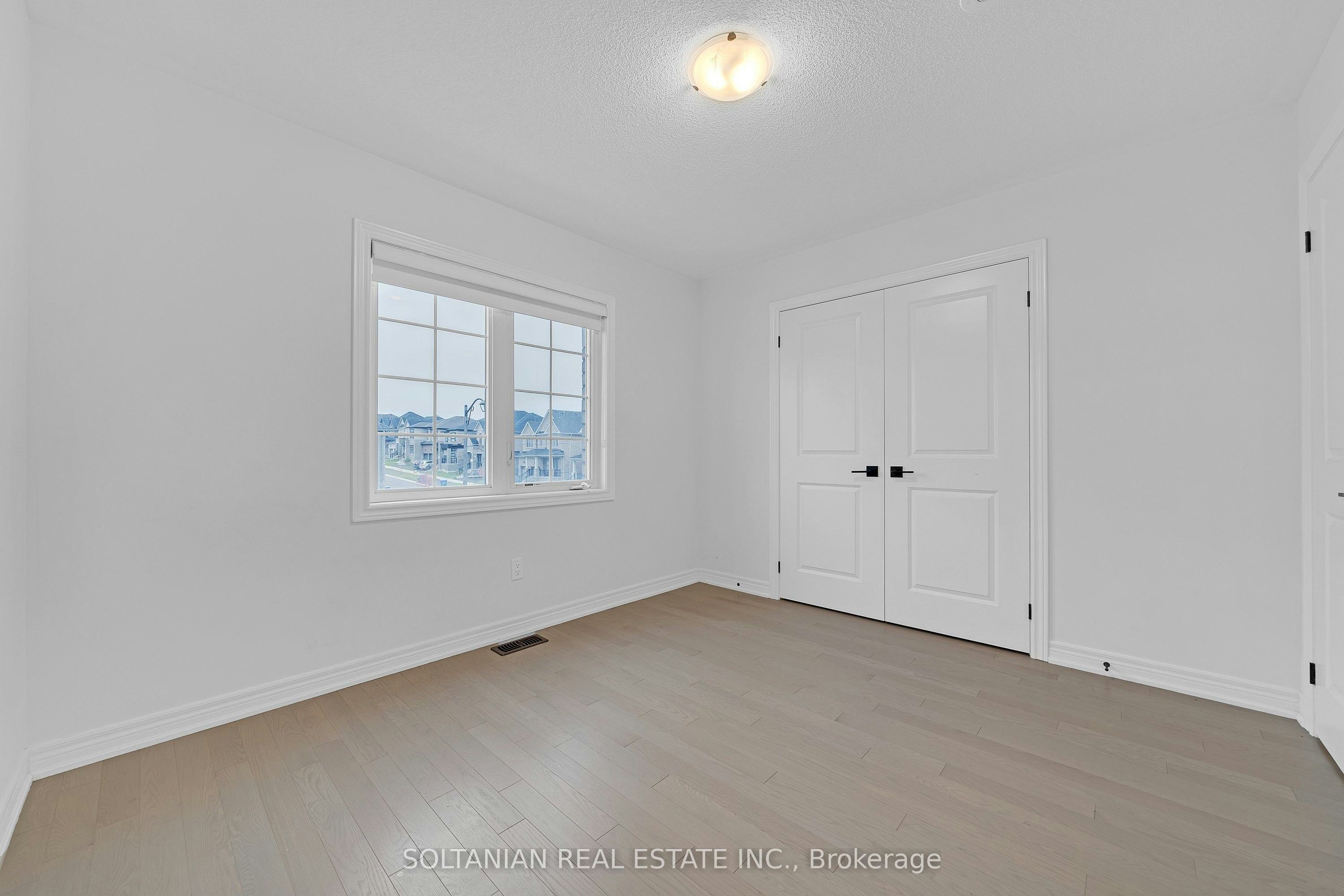 75 Bud Leggett Crescent, Georgina, ON, L4P 0B7 - 36