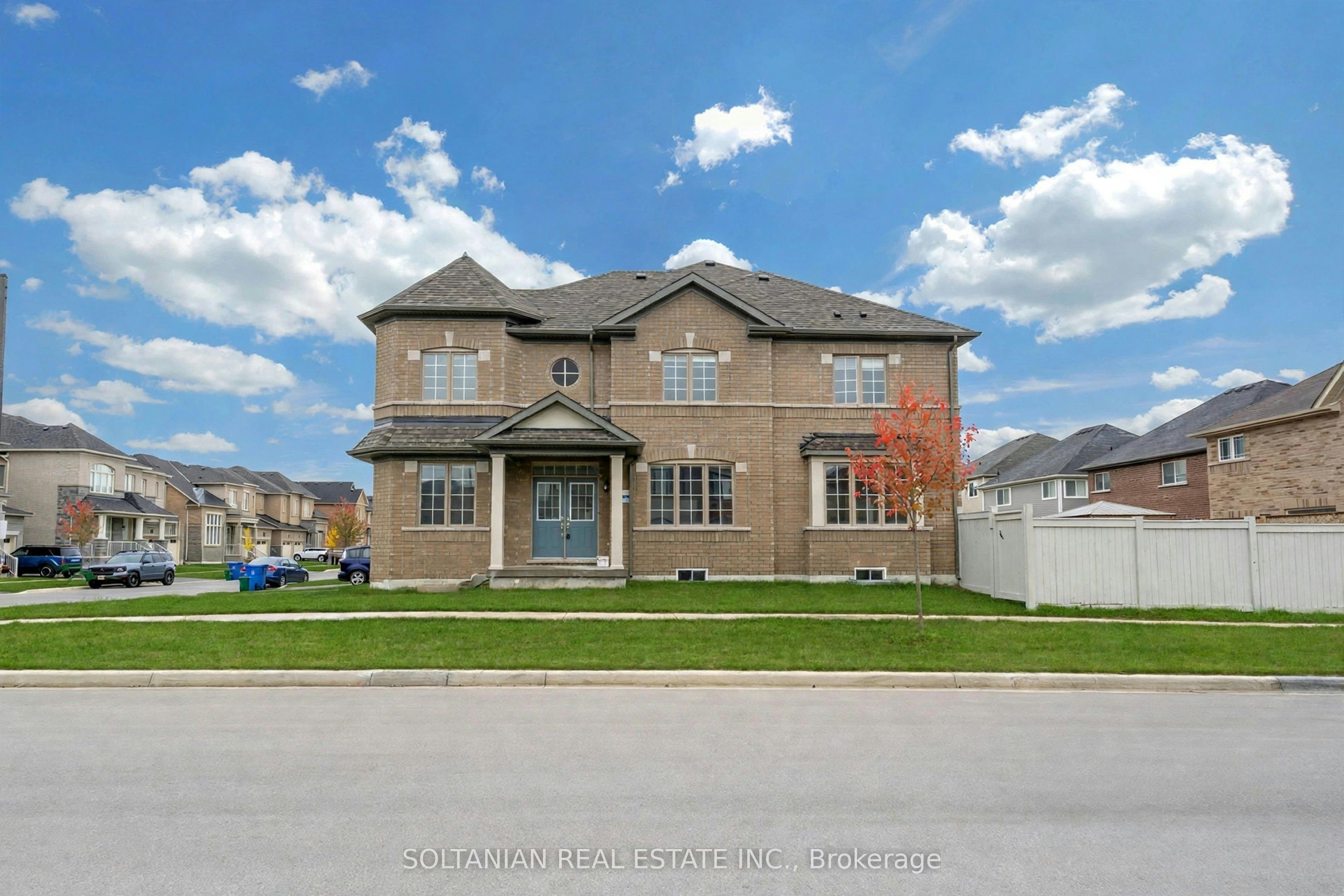 75 Bud Leggett Crescent, Georgina, ON, L4P 0B7