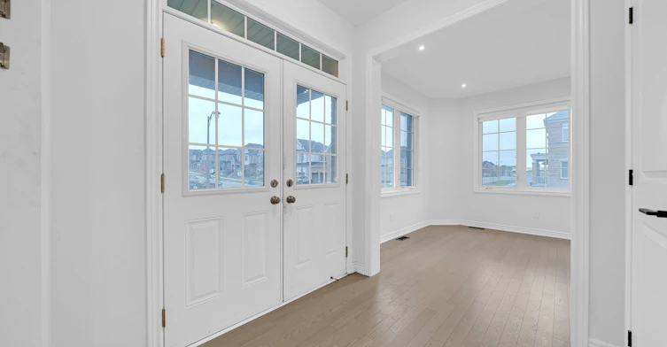 75 Bud Leggett Crescent, Georgina, ON, L4P 0B7 - 38