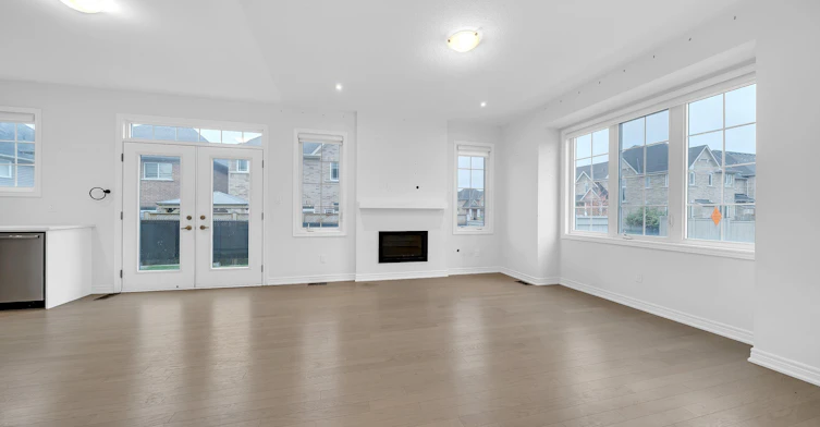 75 Bud Leggett Crescent, Georgina, ON, L4P 0B7 - 10