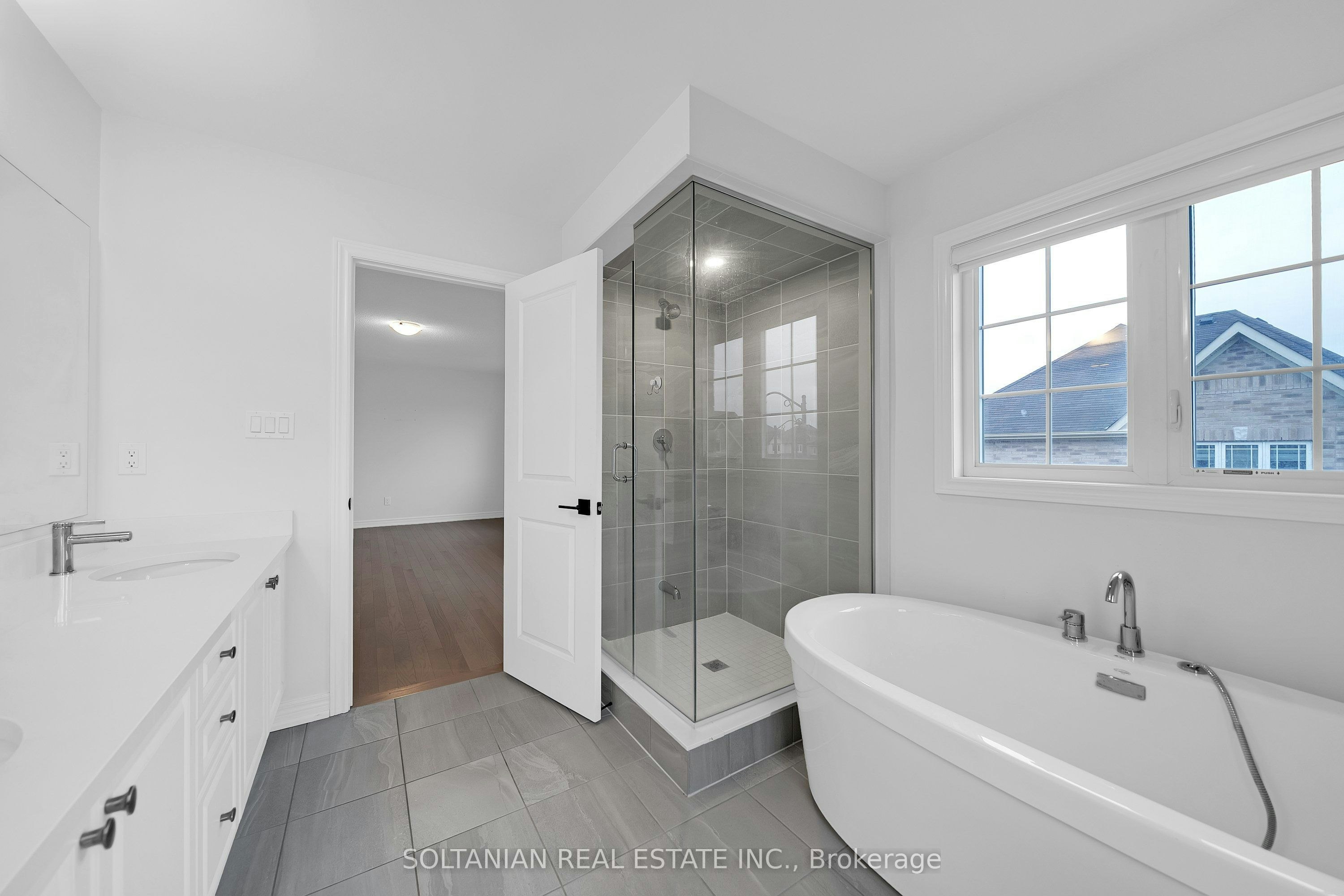 75 Bud Leggett Crescent, Georgina, ON, L4P 0B7 - 28