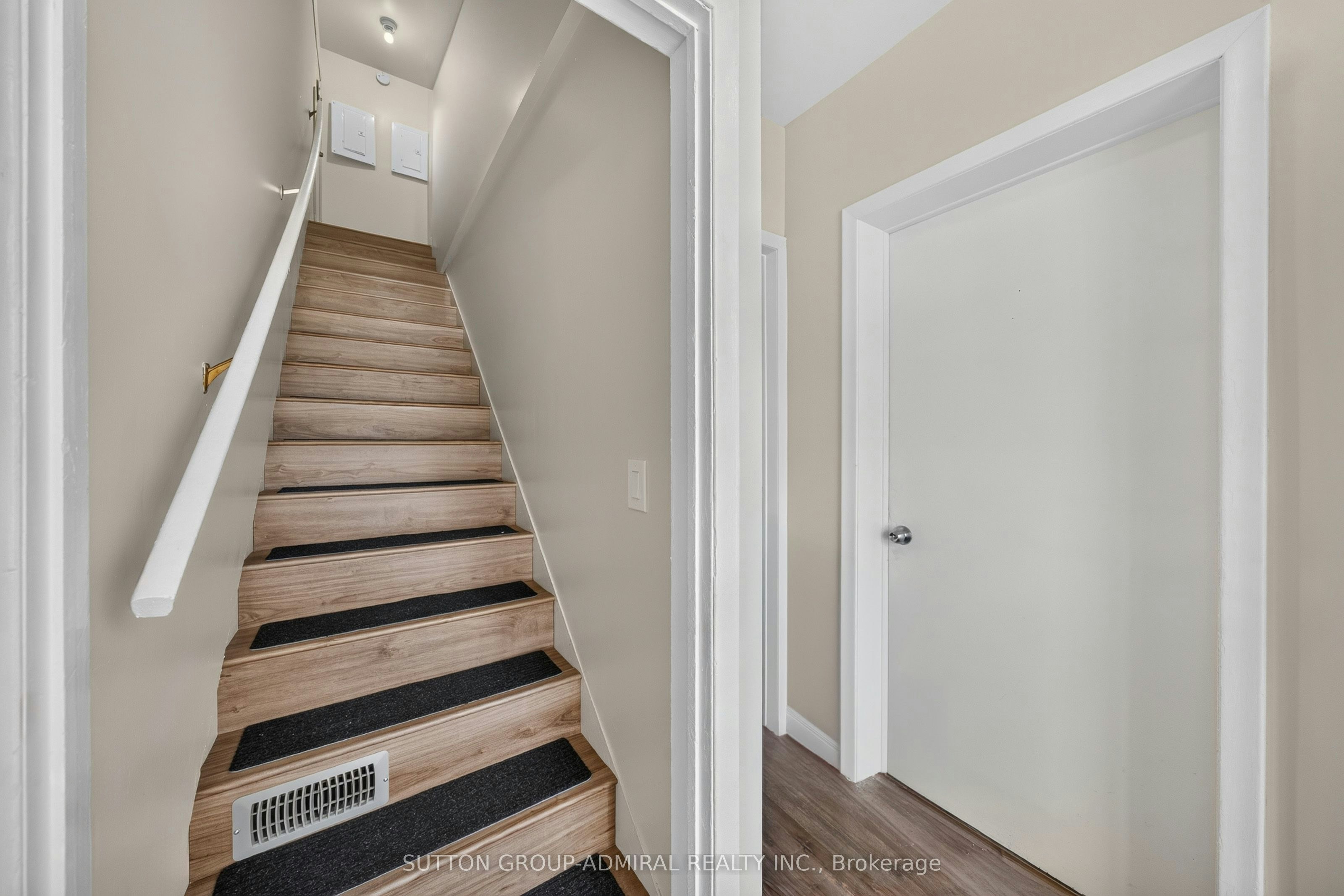 2-6745 Main Street, Whitchurch-Stouffville, ON, L4A 6B5 - 2