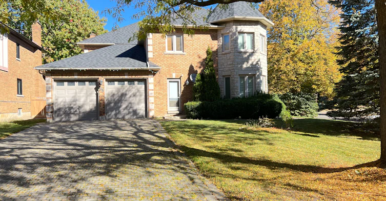 35 Montclair Road N, Richmond Hill, ON, L4B 2T9