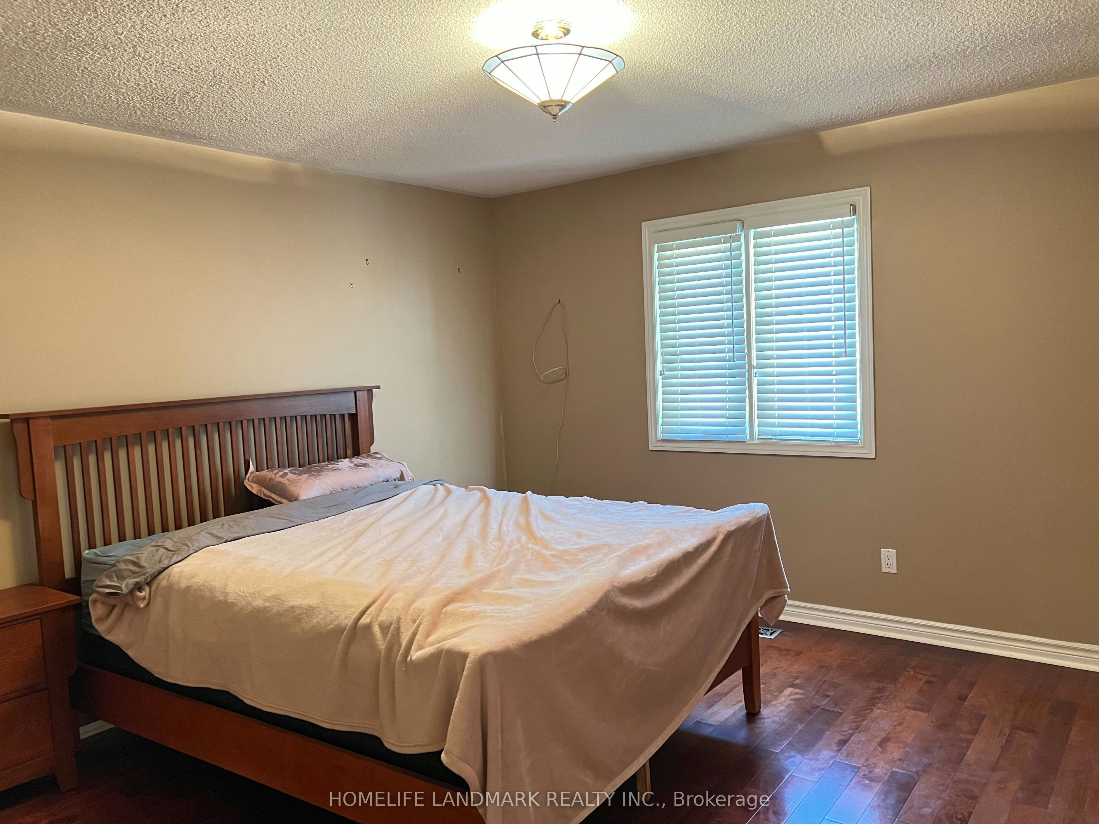 35 Montclair Road N, Richmond Hill, ON, L4B 2T9 - 4