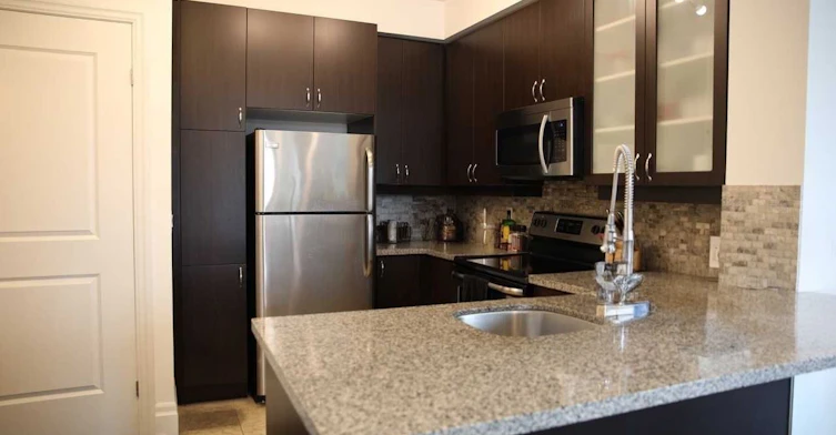602-111 Upper Duke Crescent, Markham, ON, L6G 0C8 - 2