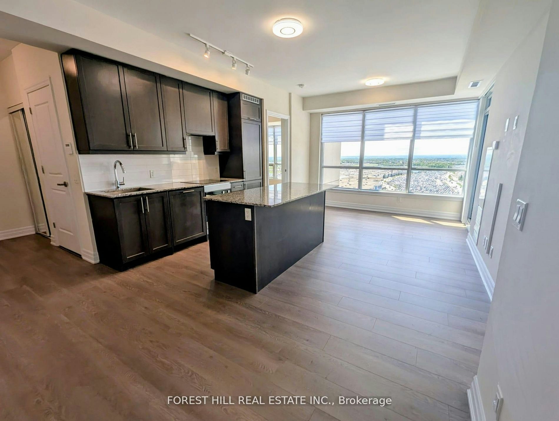 1909-9075 Jane Street, Vaughan, ON, L5K 0L7 - 6