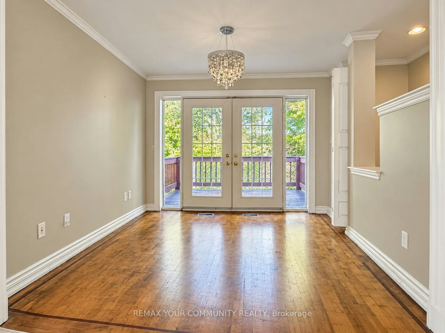 8 Hillside Avenue, Vaughan, ON, L4K 1X1 - 5