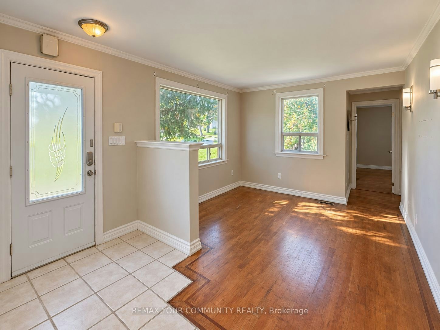 8 Hillside Avenue, Vaughan, ON, L4K 1X1 - 3