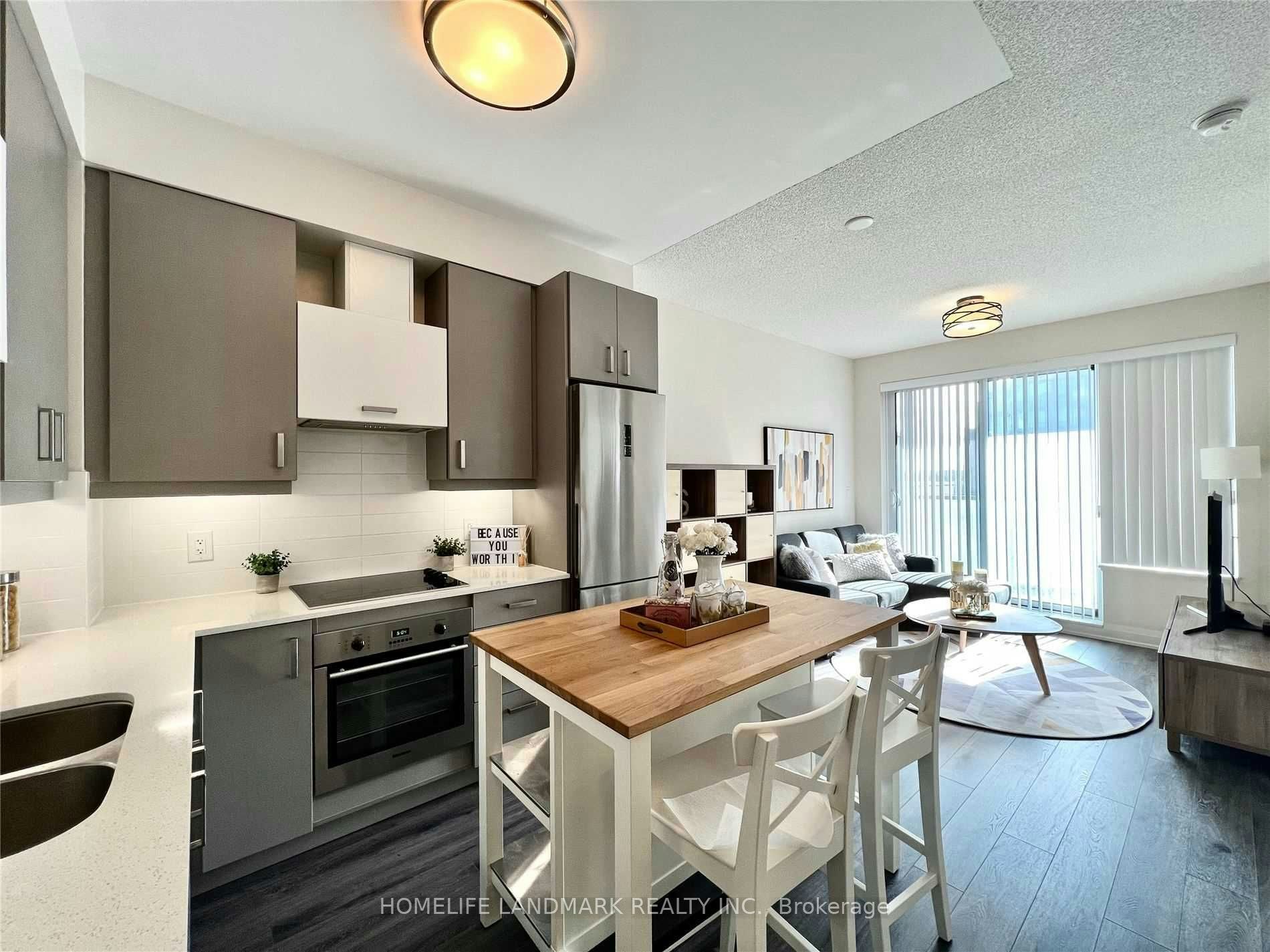 527-28 Uptown Drive, Markham, ON, L3R 5M8 - 3