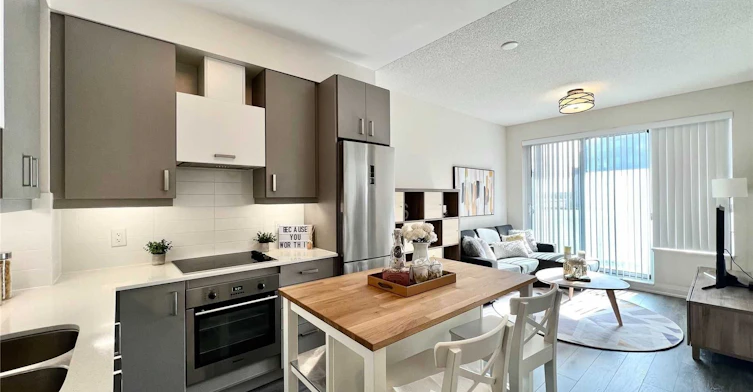 527-28 Uptown Drive, Markham, ON, L3R 5M8 - 3