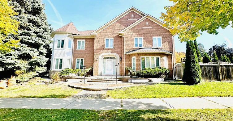 B-3 Old Park Lane, Richmond Hill, ON, L4B 2M5